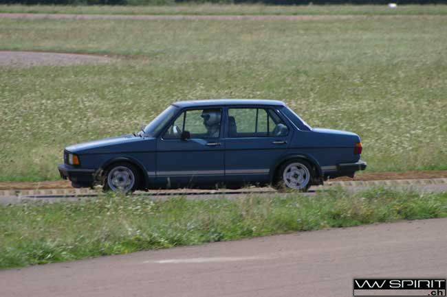 gal/Circuit_Pouilly_20_aout_2006/sortie_circuit_vwspirit_2006_012.jpg