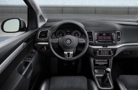 VW_Sharan_4_small.jpg